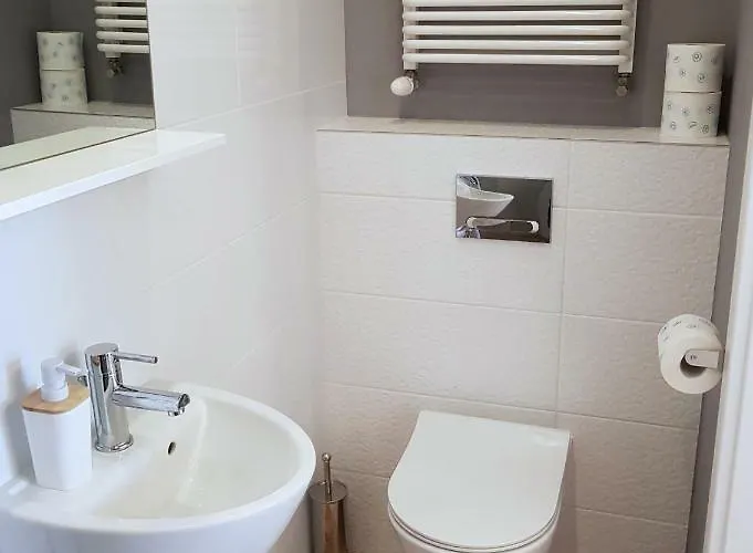 Metro Targowek Apartmán *