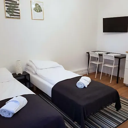 Metro Targowek Apartman Varsó